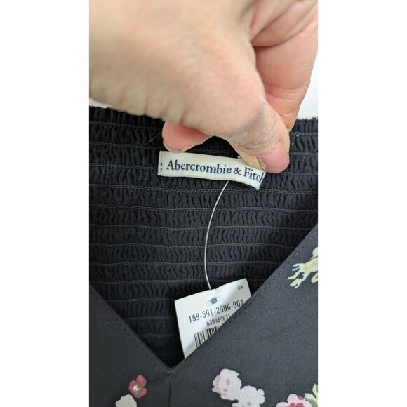 Abercrombie & Fitch Dark Floral Babydoll Coquette Mini Dress Pockets Smocked XSP - Picture 3 of 16